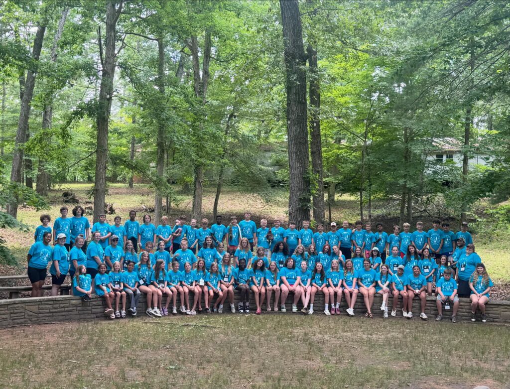 4-H campers wearing blue shirts.